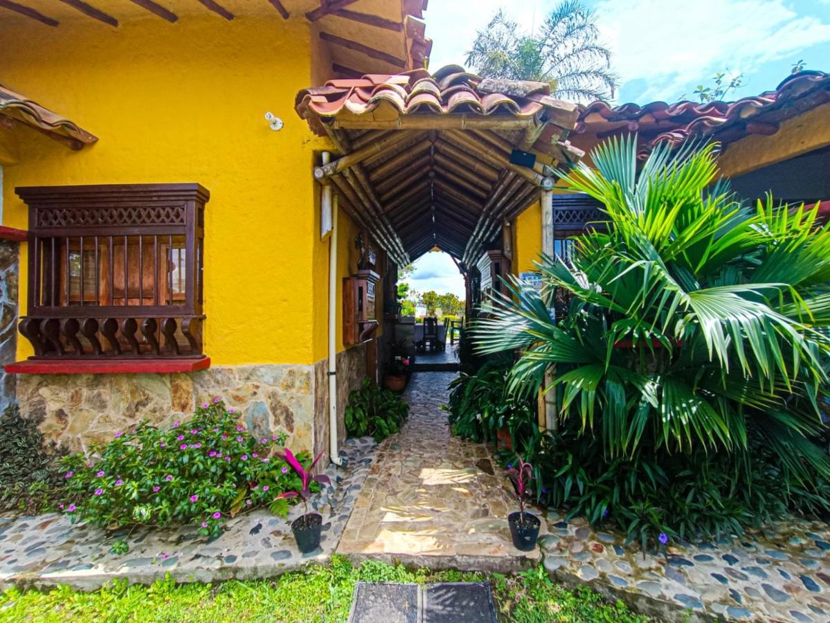 Hotel Del Campo Quimbaya Exterior photo